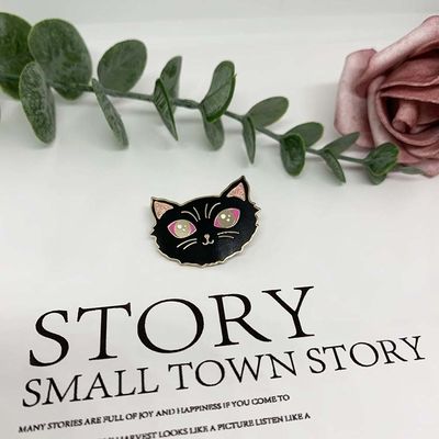 High Quality Custom Metal Hard Enamel Badge Fashion Jersey Decorative Lapel Pins for Clothes