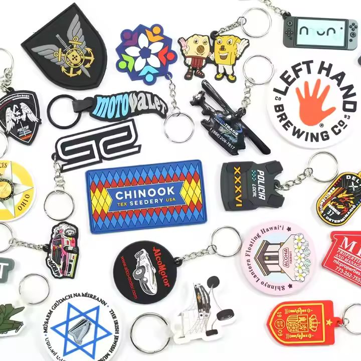 Hot Sale Factory Custom Design Funny Bag Accessories Cute Pvc  Keychain for Women Men