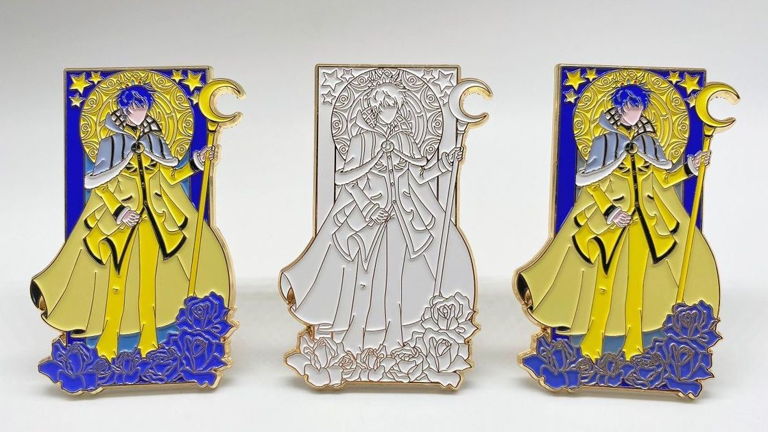 Custom Lapel Pins with Rubber Clutch and Black Plating for Commemorative Souvenirs