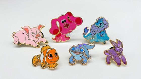 Personalized Red Custom Enamel Lapel Pins No Minimum Zinc Metal Custom Metal Pins Logo