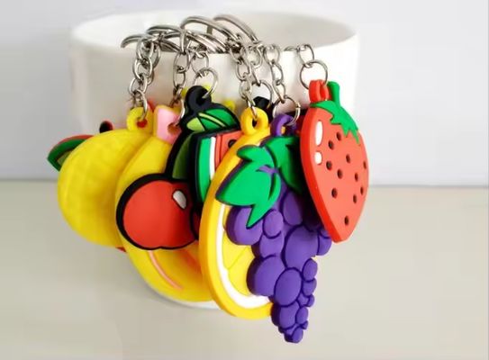 Customized Elastic Soft Durable Cute Pvc Gift With Metal Ring Strawberry Apple Pineapple Watermelon Orange Fruit Keychain