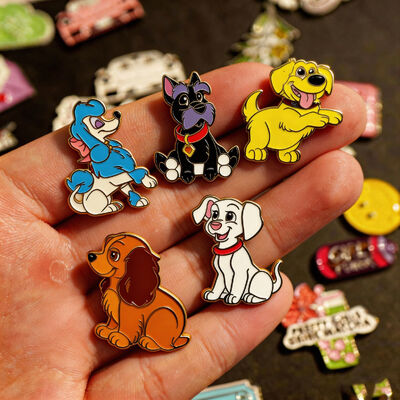 Custom Metal Phone Sticker for Women – Brooch Style with 3M Adhesive – UAE, Saudi, Kuwait, Oman, Bahrain